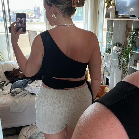 Urban outfitters one shoulder top - Picture 3 of 3